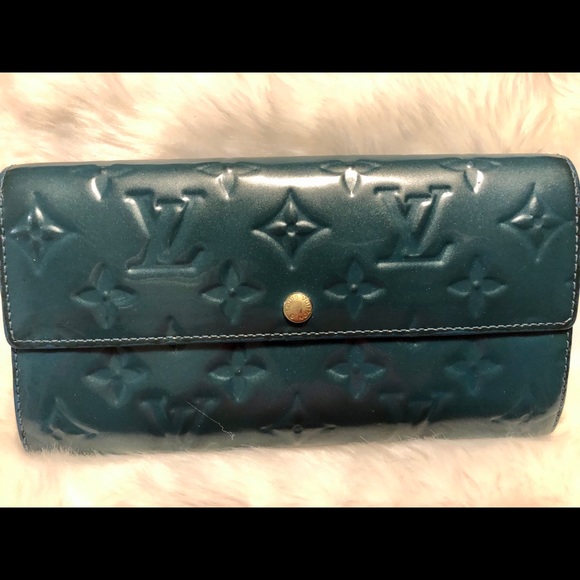 🌸150$ OFF PM🌸 Authentic Vernis Wallet - Picture 1 of 12